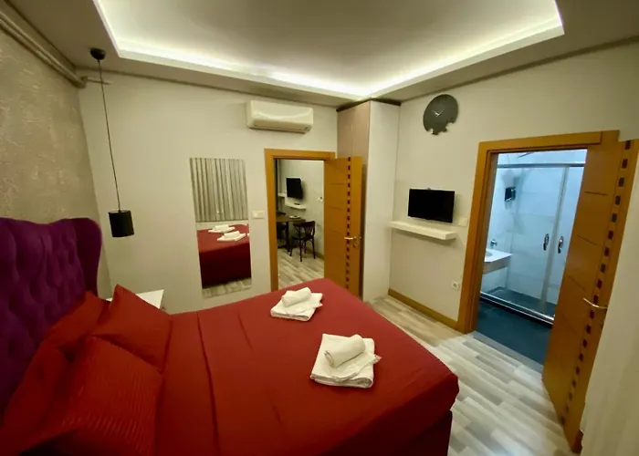 מלון Kent Taksim 3*